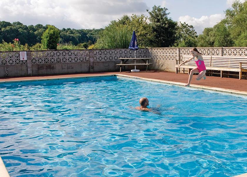 Abbots Salford Holiday Park