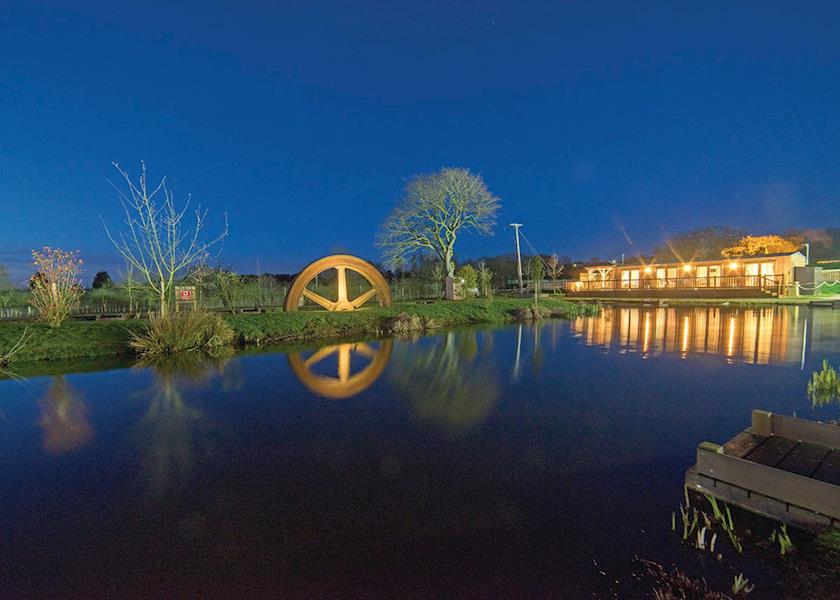 Caistor Lakes Leisure Park