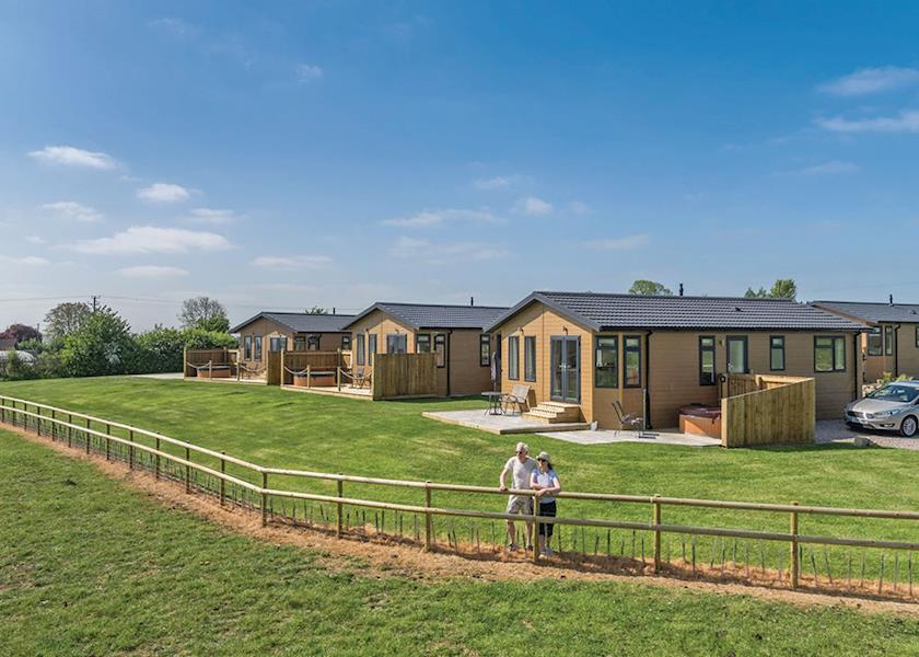 New Oaks Farm Lodges