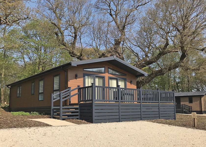 Woolverstone Marina Lodge Park